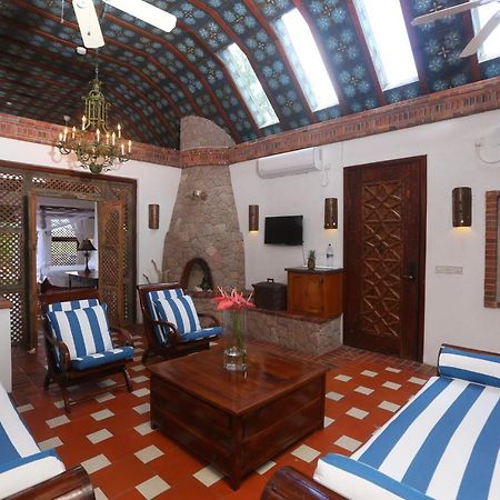 Caille Blanc Villa & Hotel (Adults Only) Mamin Exterior photo